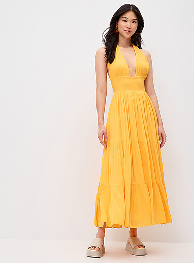 La robe maxi licou effet froiss&eacute;