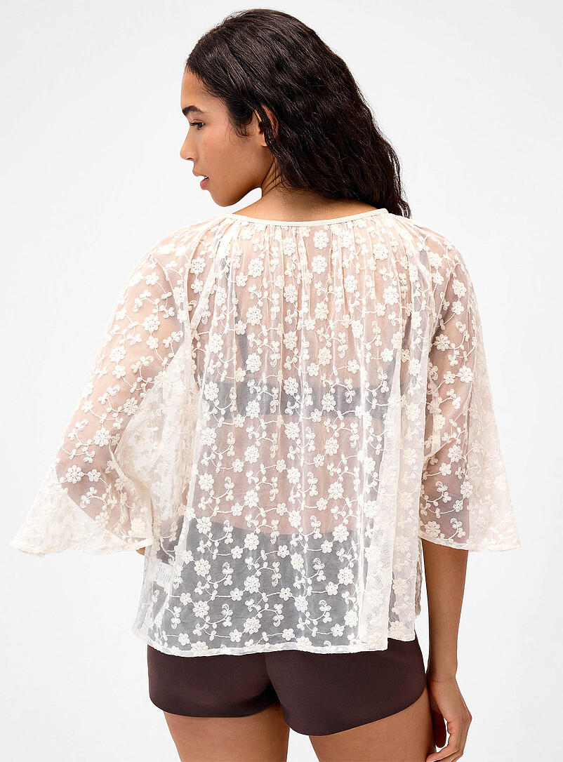 Twik Black Loose lace poncho for women