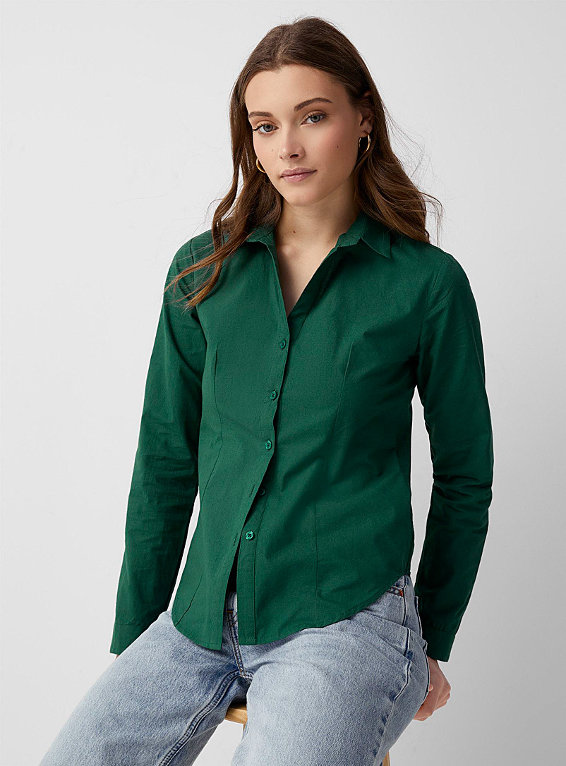 Twik: La chemise ajustée pur coton Vert foncé-mousse-olive pour femme