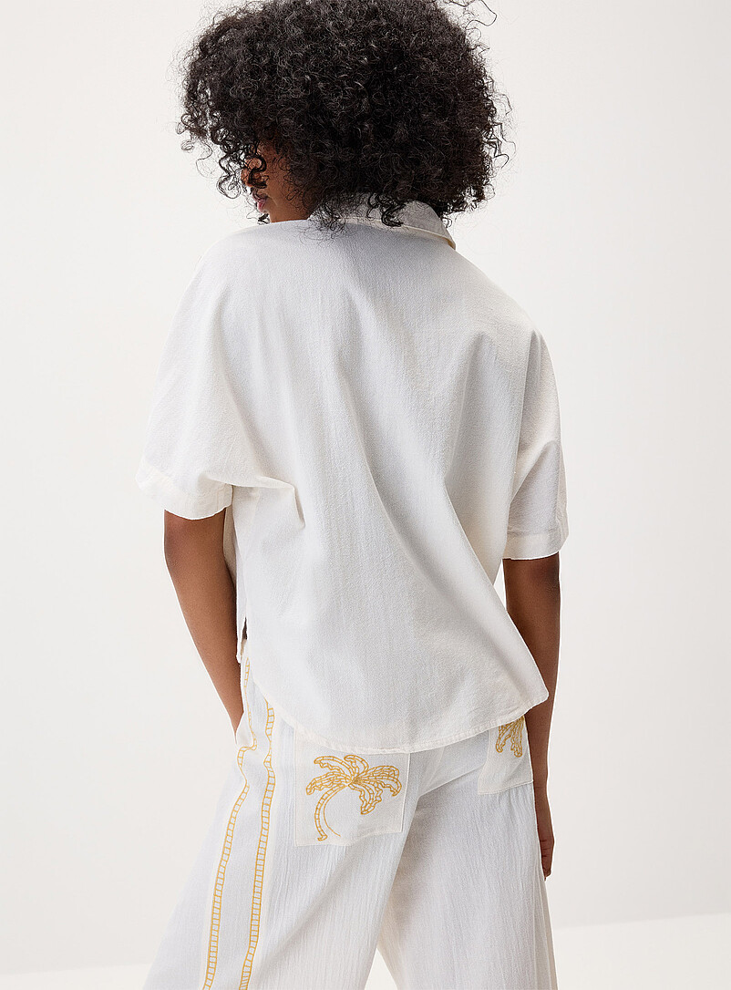 Twik: La chemise broderie estivale Blanc &agrave; motif pour femme