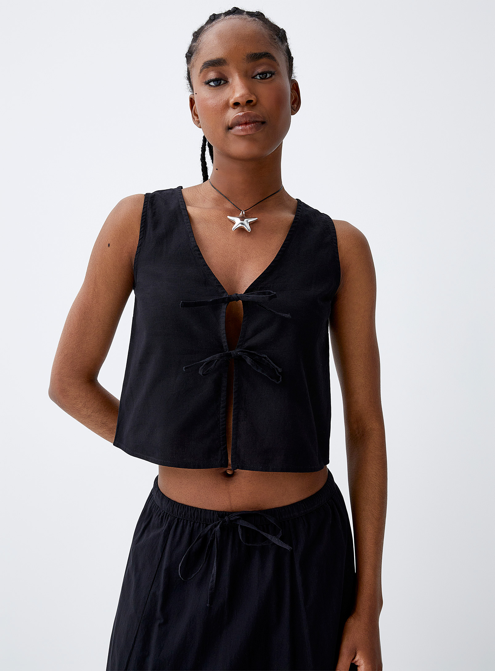 Twik Touch Of Linen Two Loops Cami In Black