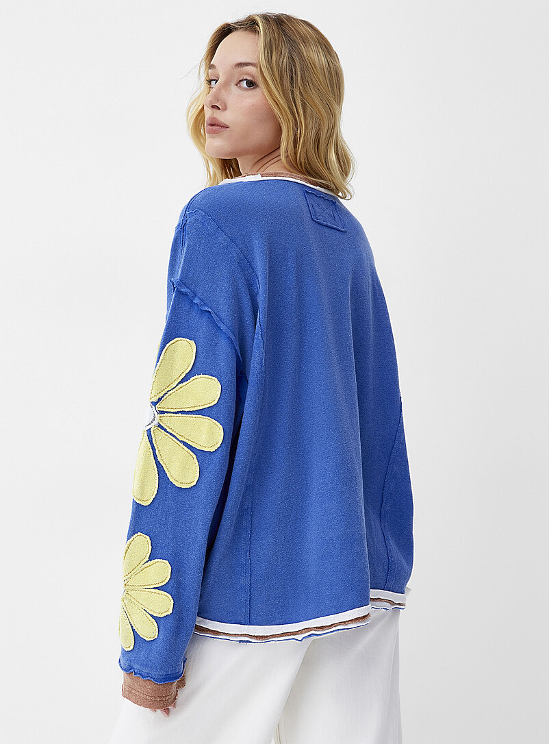 Free People: Le t-shirt ample fleurs ratin&eacute;es You're A Star Bleu &agrave; motifs pour femme