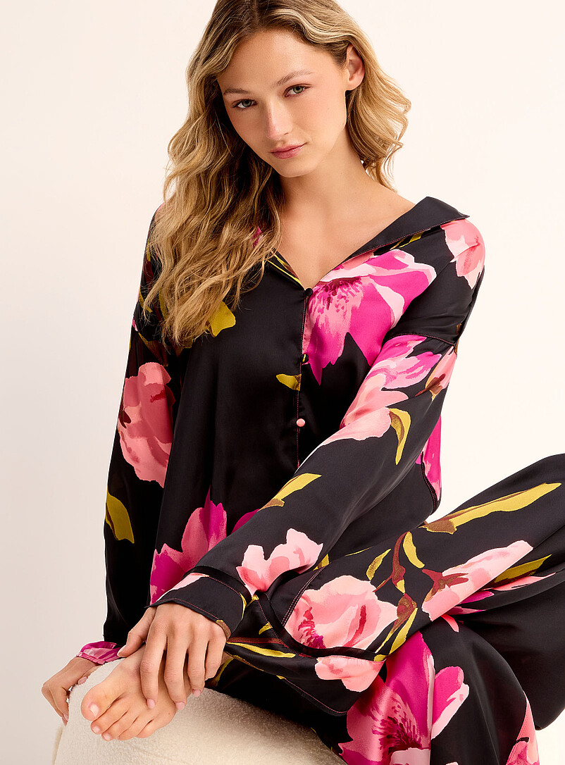 Dreamy Days floral satiny pyjama set product image 2