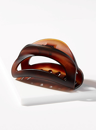Half-moon clip