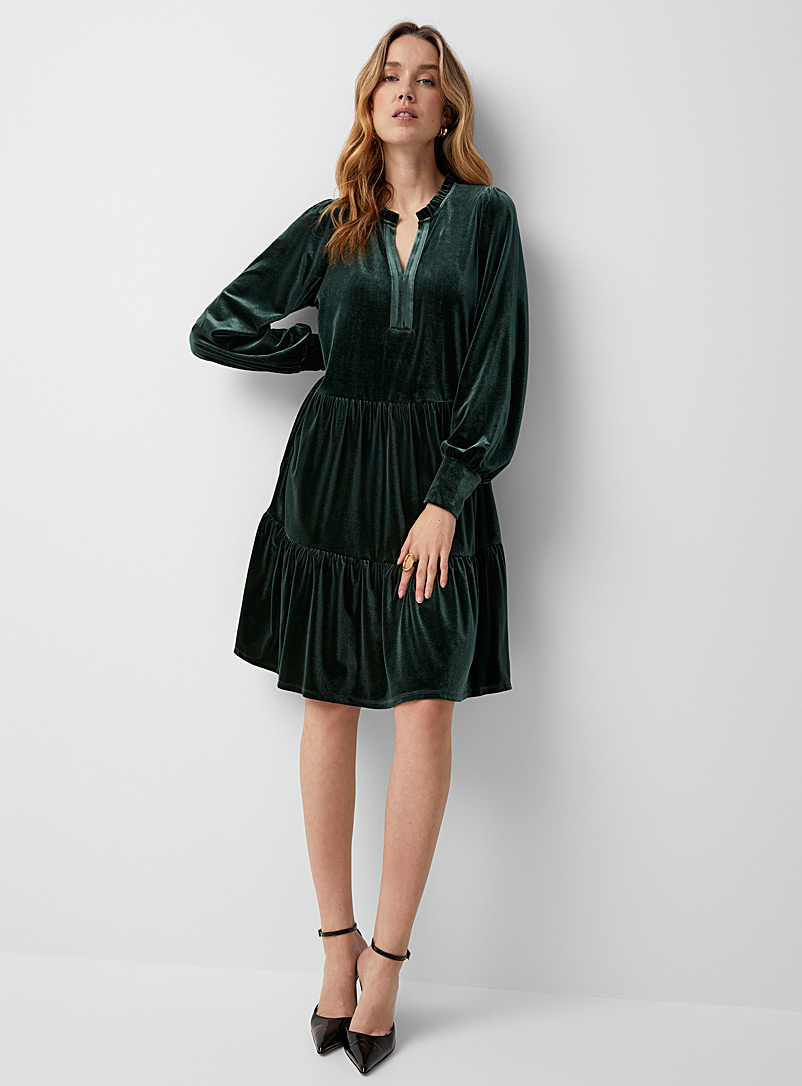 Part Two: La robe velours étagée Viggase Vert forêt pour femme