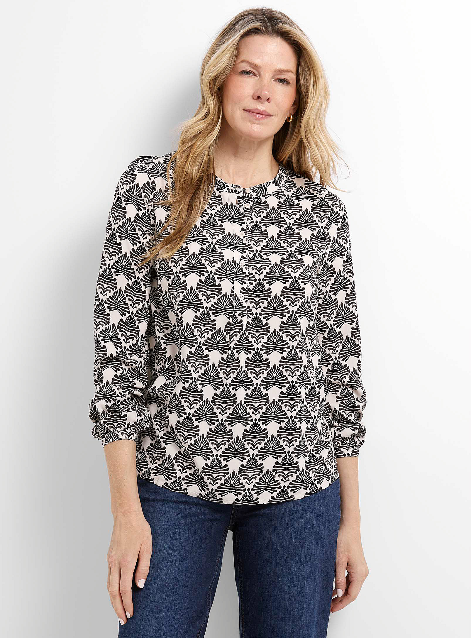Part Two - Women's Anvi printed flowy blouse