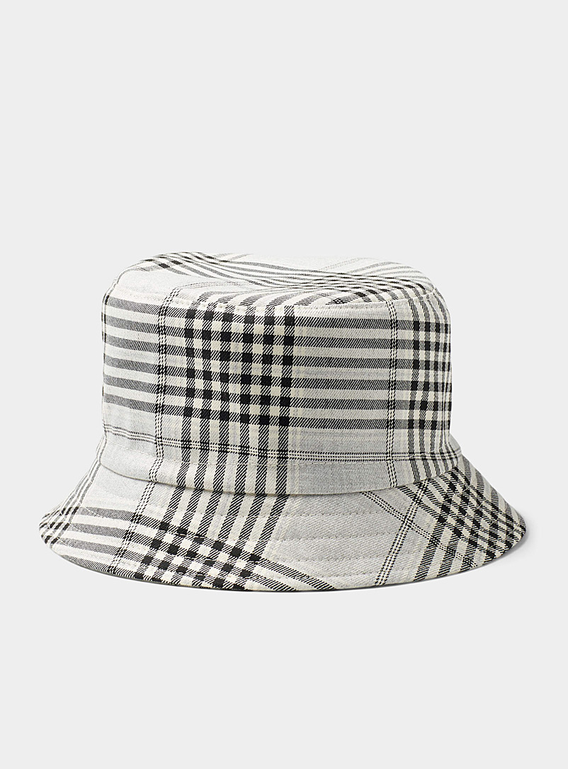 Sanibel Patterned Black Prince of Wales bucket hat for women
