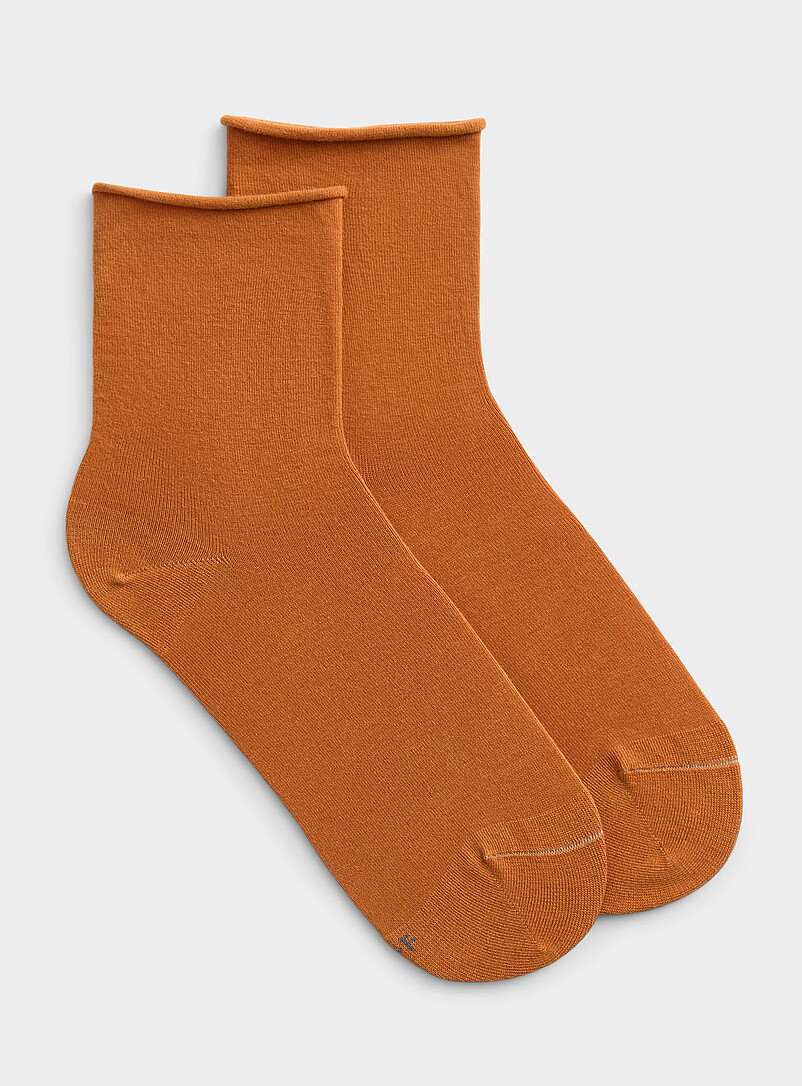 Velvety knit ankle socks product image (primary)