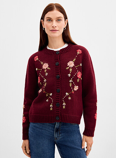 Lost Horizons: Le cardigan fleurs brod&eacute;es pure laine Raisin - Pourpre fonc&eacute; pour femme