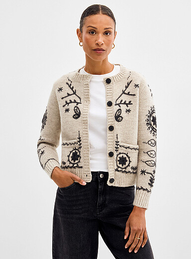 Lost Horizons: Le cardigan brod&eacute; libellule pure laine Gris p&acirc;le pour femme