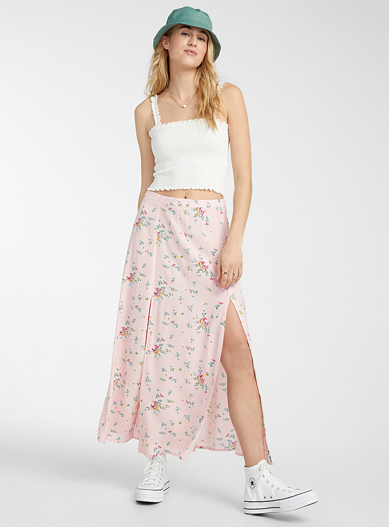 Delicate floral slit skirt