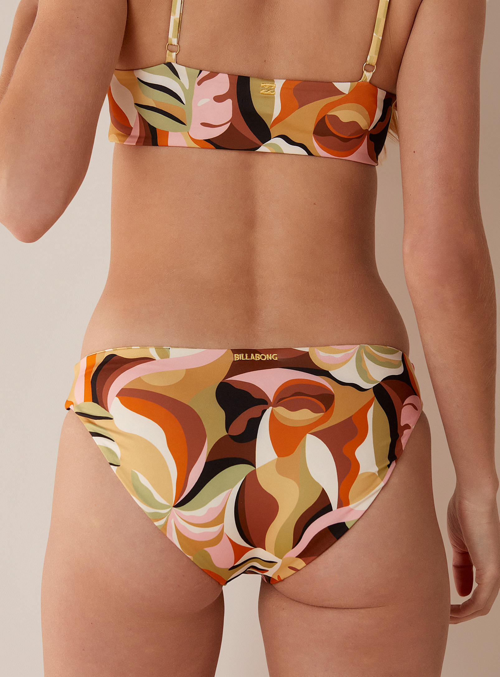 Billabong - Le petit bikini motifs paradisiaques Modèle réversible