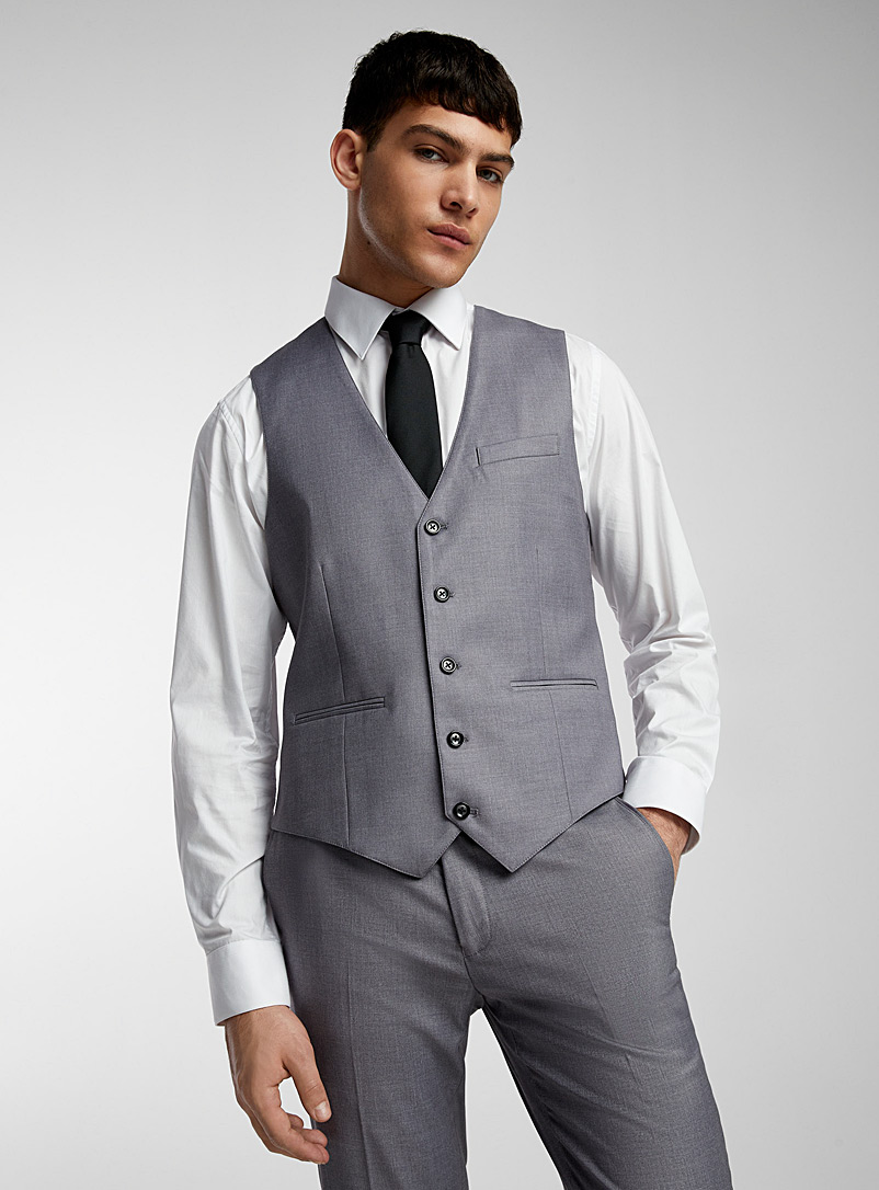 Soul of London Grey Solid vest Semi-slim fit for men