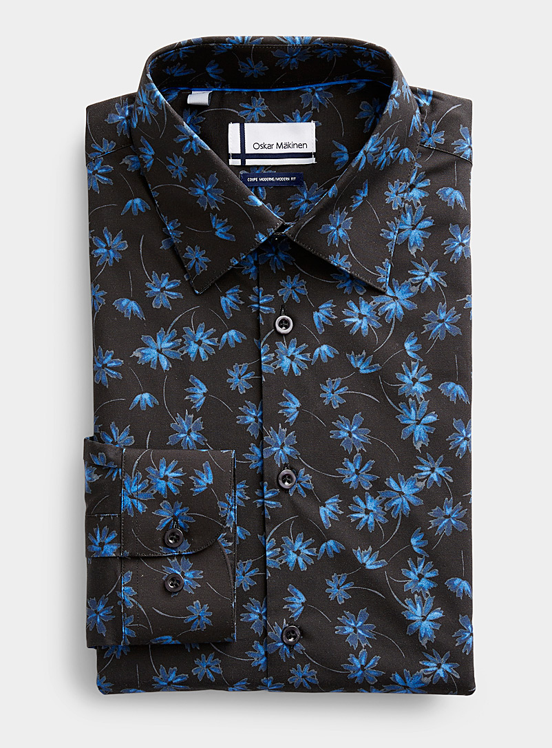 Oskar Mäkinen: La chemise marguerites bleues Coupe moderne Noir à motifs pour homme