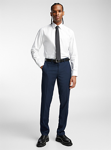 Le pantalon twill souple <b>Coupe &eacute;troite</b>