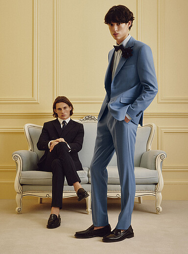 Le complet &eacute;pur&eacute; twill color&eacute; <b>Coupe ajust&eacute;e</b>