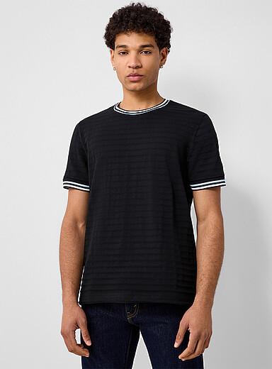 Soul of London Black Trimmed textured T-shirt for men