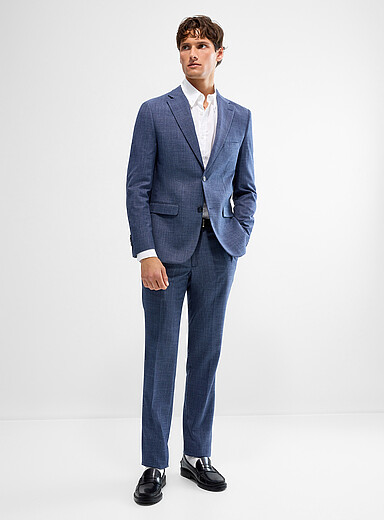 Le complet chambray textur&eacute; <b>Coupe ajust&eacute;e</b>