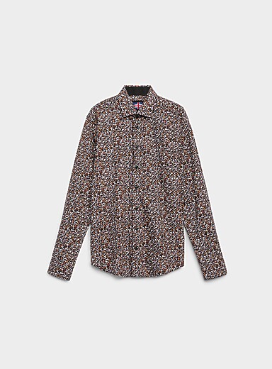 La chemise v&eacute;g&eacute;tation <b>Coupe moderne</b>