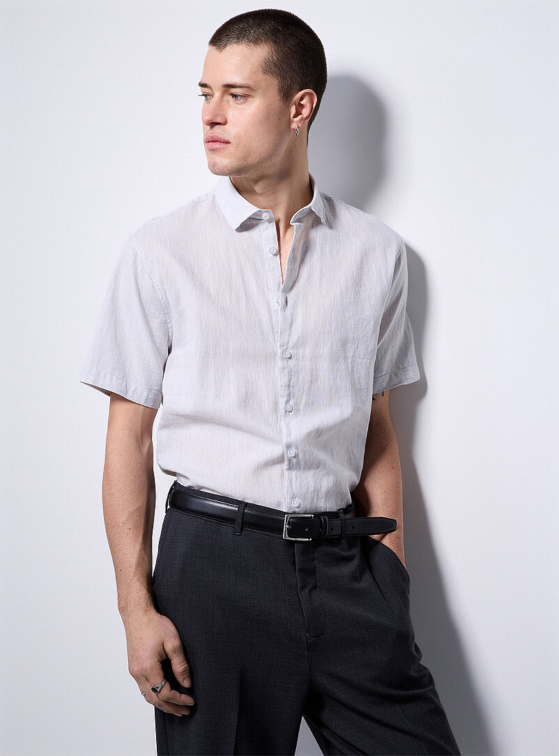 Chambray-like linen shirt Modern fit product image (primary)