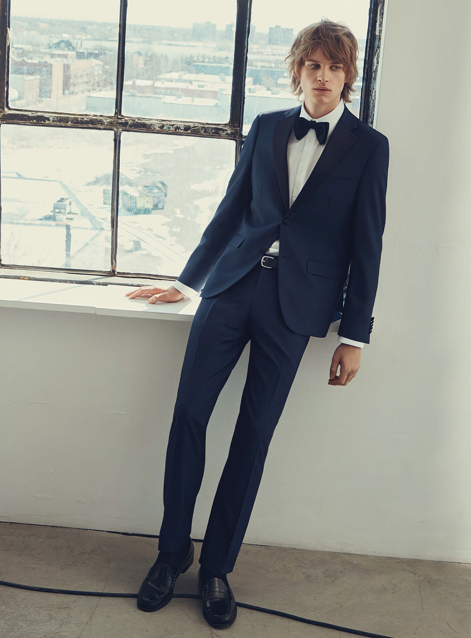 Soul of London - Men's Navy piqué tuxedo suit Slim fit