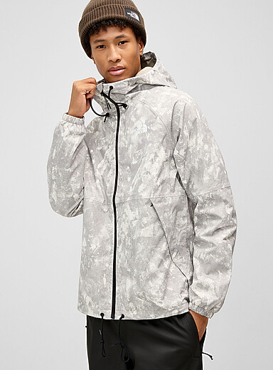 L'imperm&eacute;able &agrave; capuche imprim&eacute; camo Antora