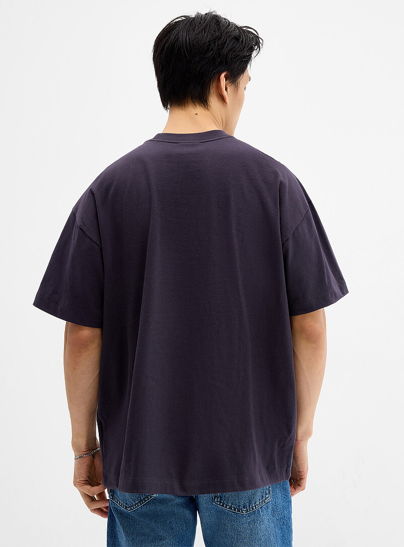 The North Face: Le t-shirt Red Box Charbon pour homme