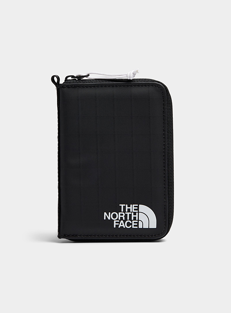 The North Face Travel Wallet at Darcy Ryan blog