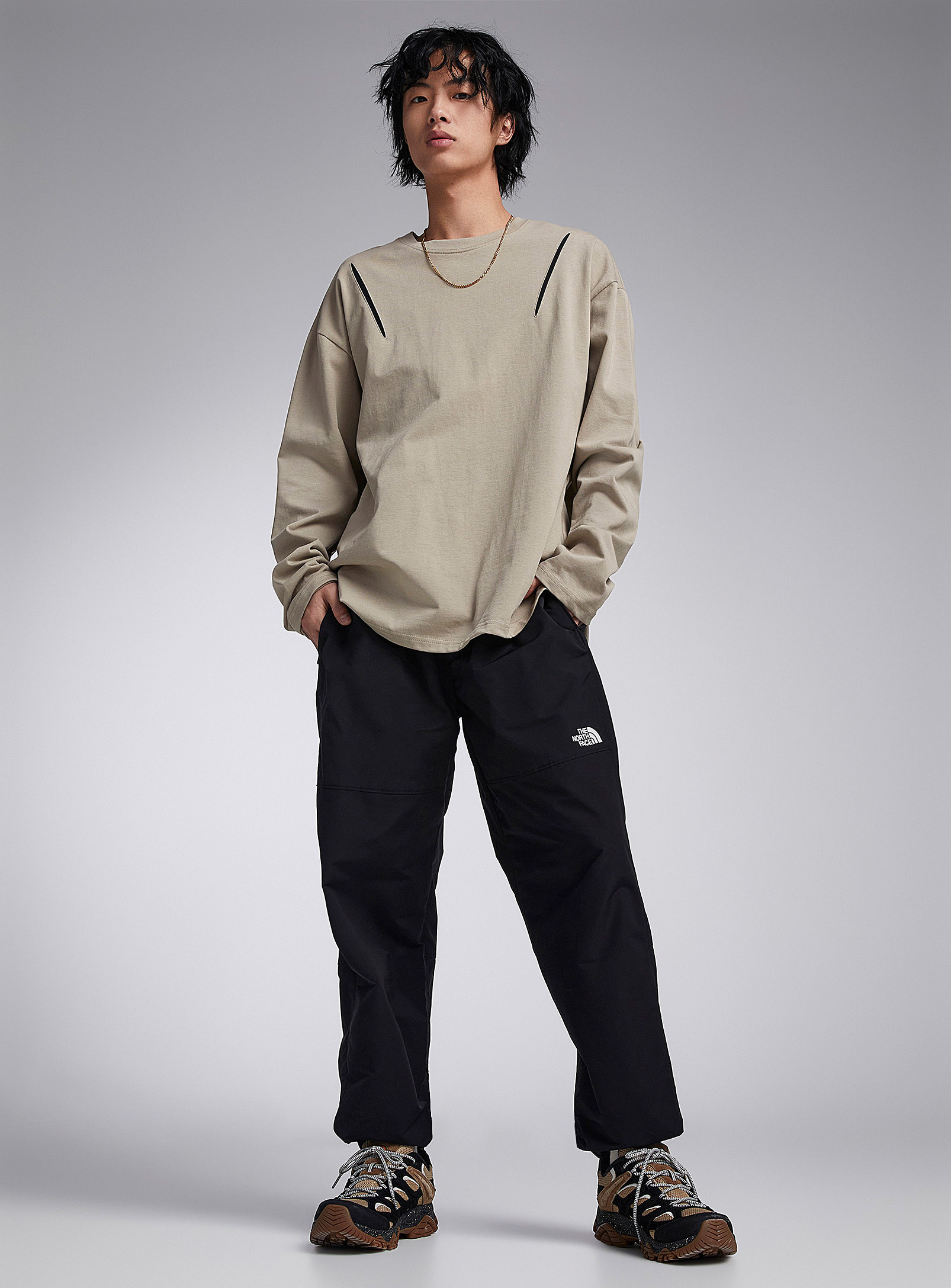 The North Face Easy Wind Pants Relaxed Fit In Black