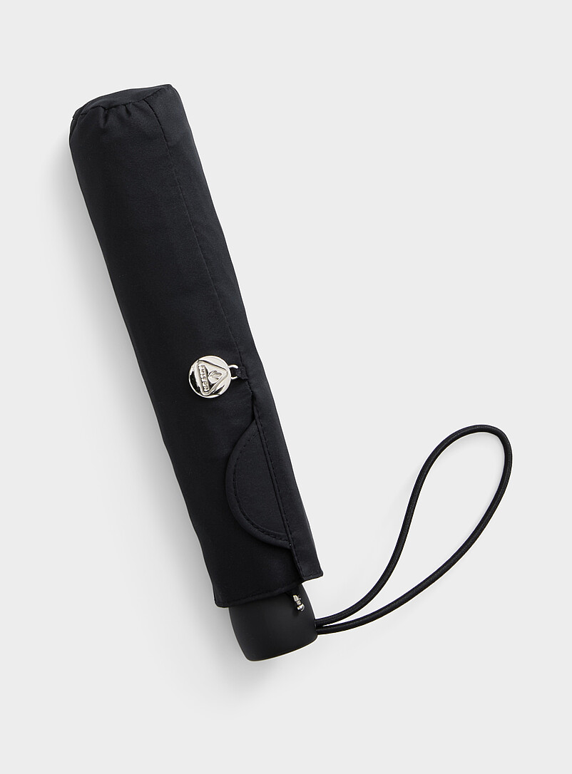Essential black umbrella product image 2