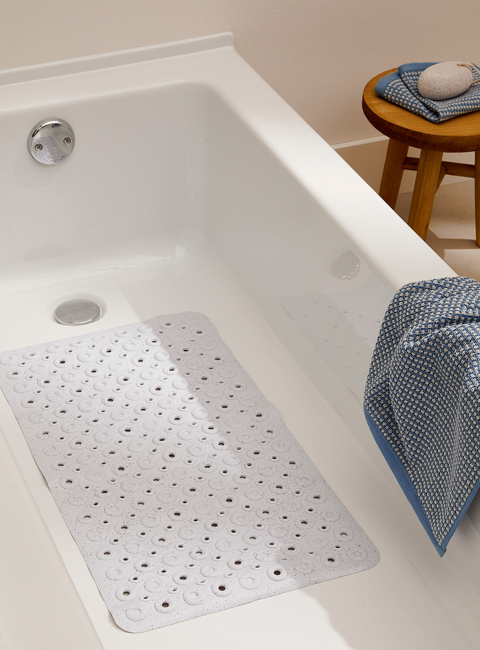 Simons Maison - Speckled bath mat 37 x 69 cm