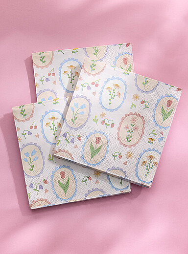 Les serviettes en papier m&eacute;daillons floraux 12,5 x 12,5 cm. Paquet de 20.