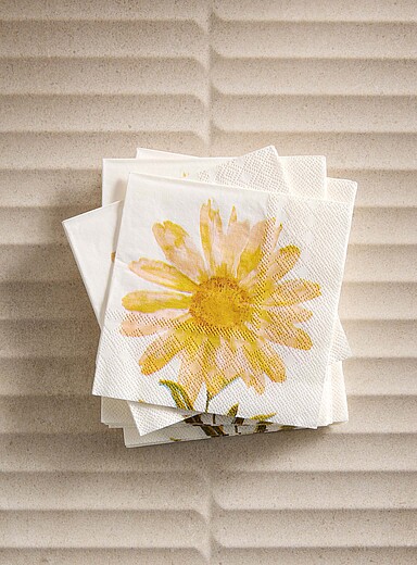 Yellow daisy paper napkins 12.5 x 12.5&nbsp;cm. Pack of 20.