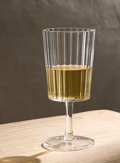Simons Maison: Le verre &agrave; vin acrylique Empire Assorti
