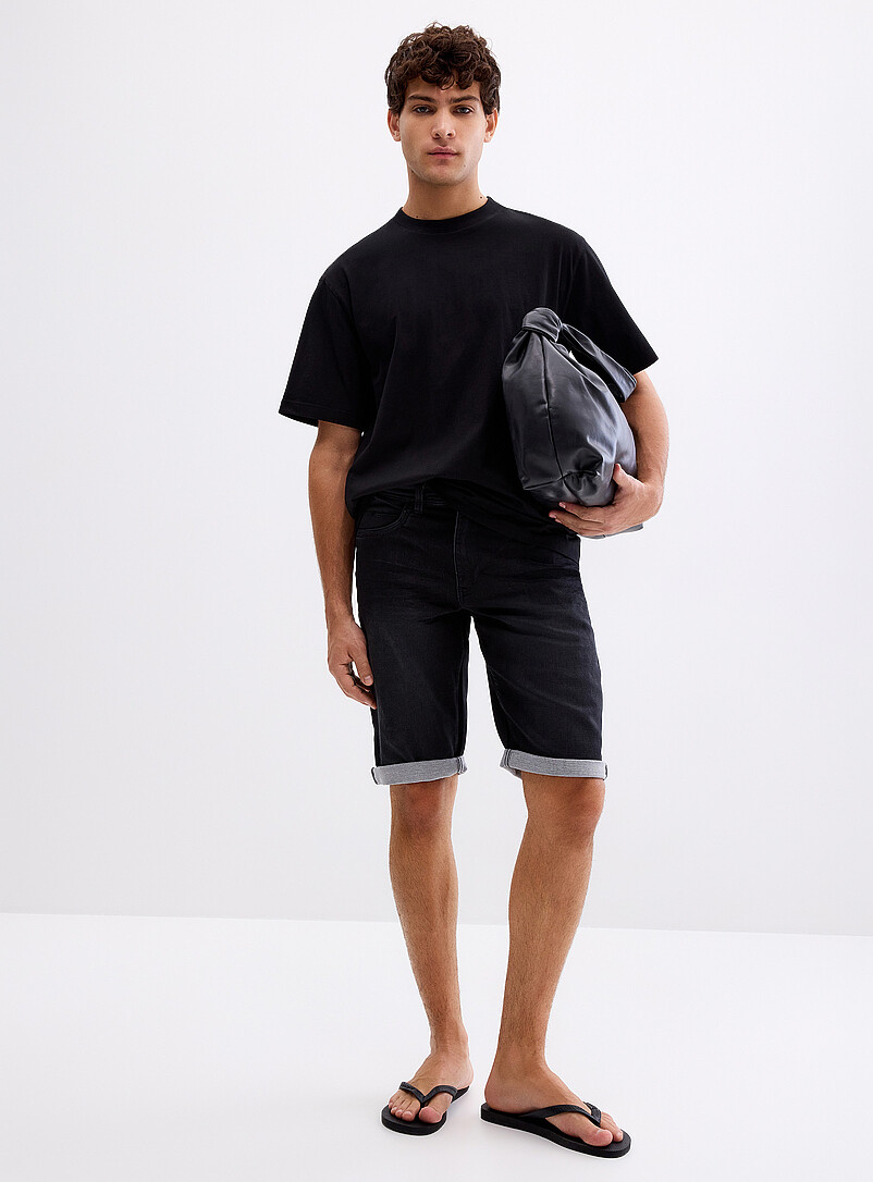 Knit-like underside black denim Bermudas product image (primary)