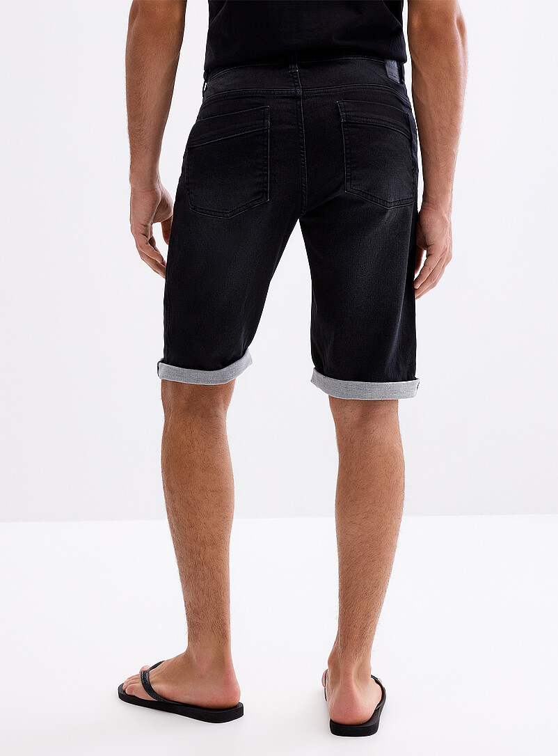 Knit-like underside black denim Bermudas product image 3