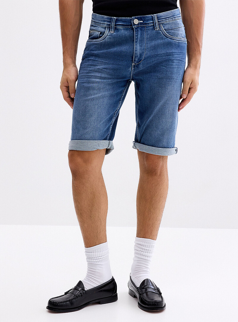 Knit-like underside faded-blue denim Bermudas product image 2