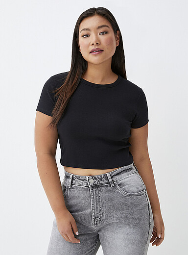 Twik: Le t-shirt mini manches courtes <b>Coupe tr&egrave;s ajust&eacute;e</b> Noir pour femme