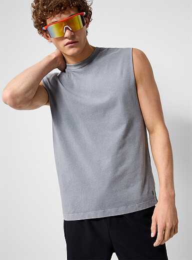 Faded muscle tee