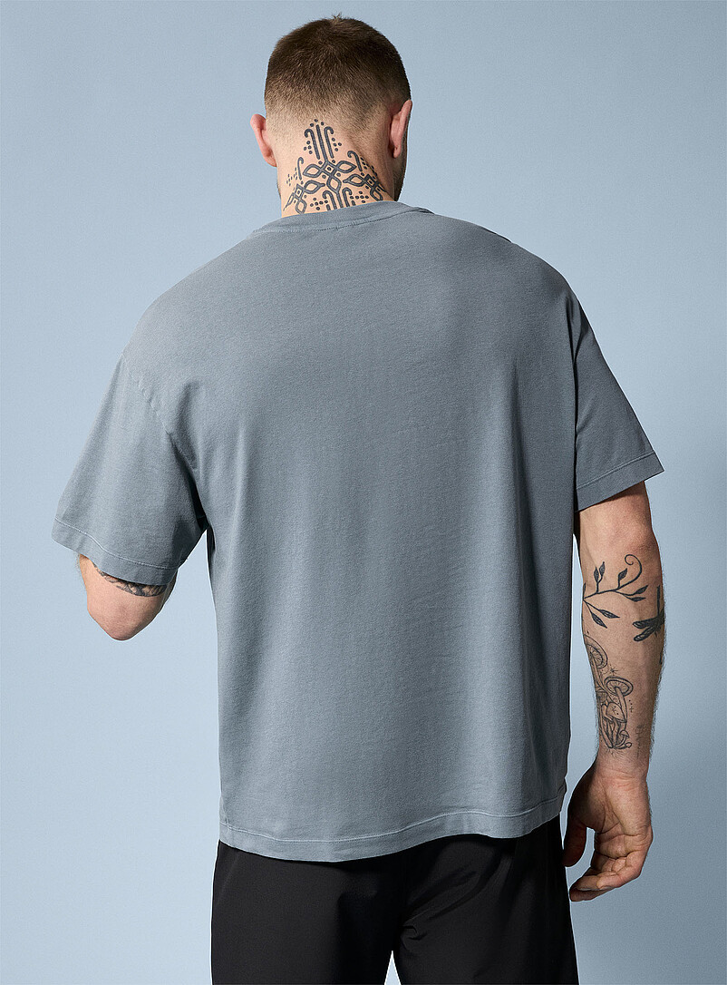 I.FIV5: Le t-shirt coton extensible effet d&eacute;lav&eacute; Noir pour homme