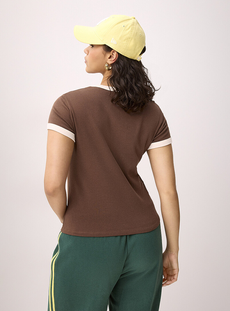 Twik: Le t-shirt graphique bords contraste &Eacute;cru &agrave; motifs pour femme
