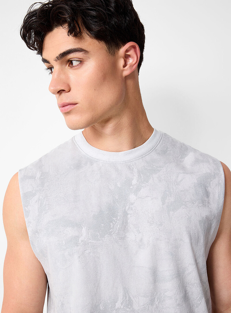 I.FIV5: Le t-shirt sans manches d&eacute;lav&eacute; coton bio Blanc cass&eacute; pour homme