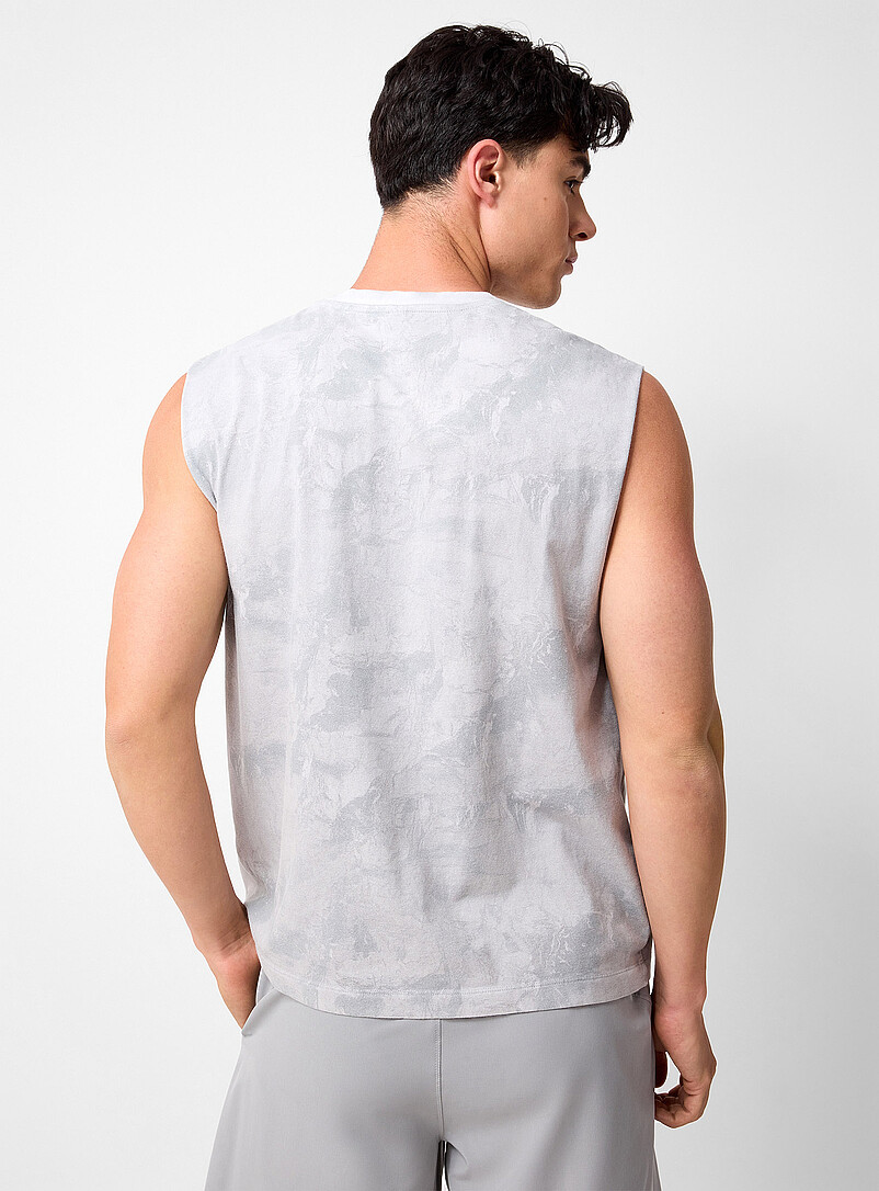 I.FIV5: Le t-shirt sans manches d&eacute;lav&eacute; coton bio Blanc cass&eacute; pour homme