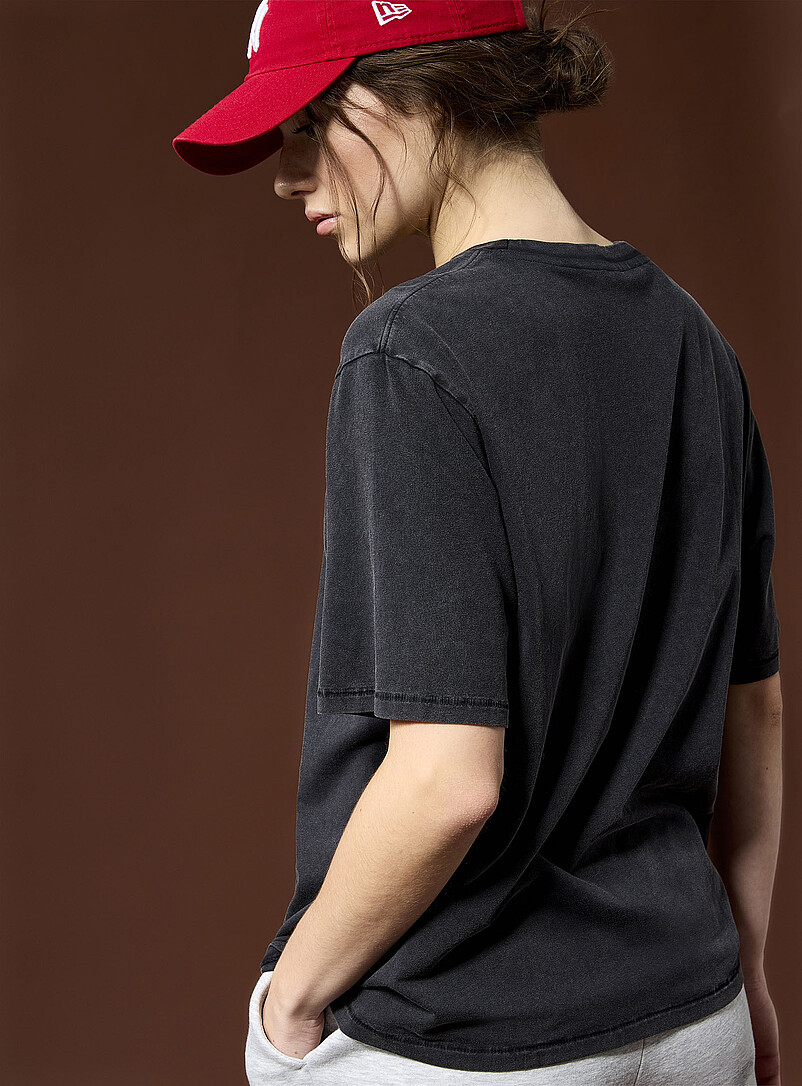 I.FIV5: Le t-shirt ample carr&eacute; d&eacute;lav&eacute; Oxford pour femme