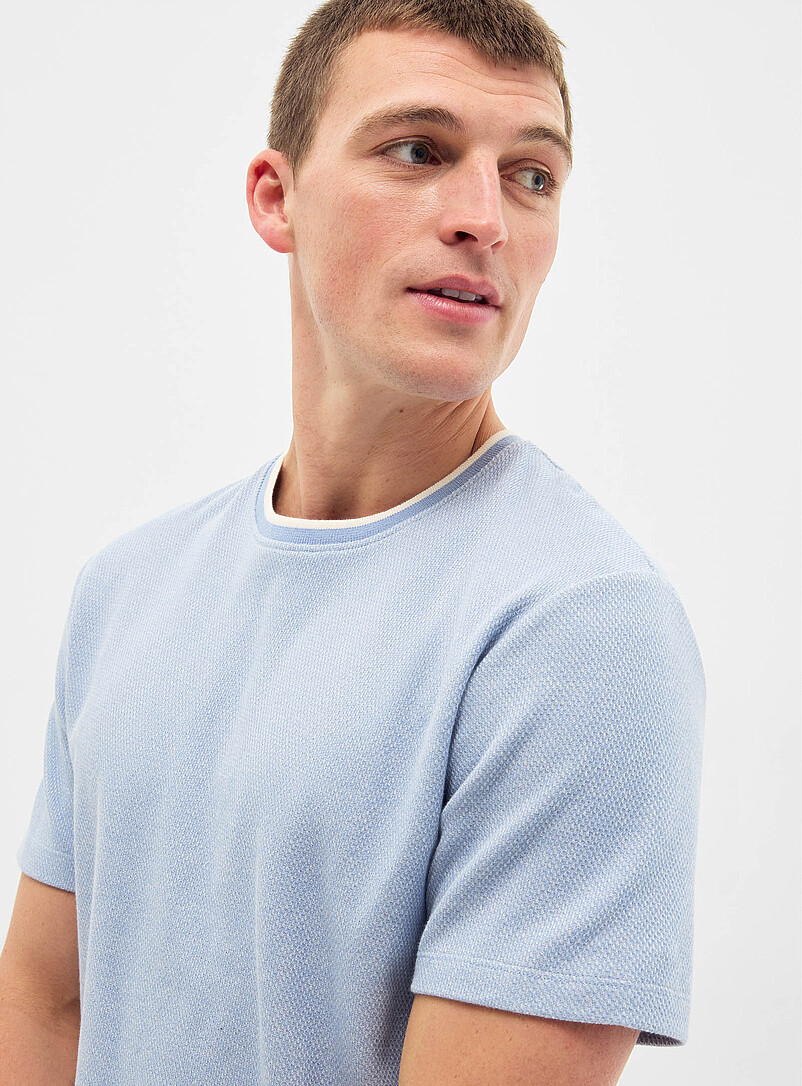 Le 31 Baby Blue Semi-plain textured knit T-shirt for men