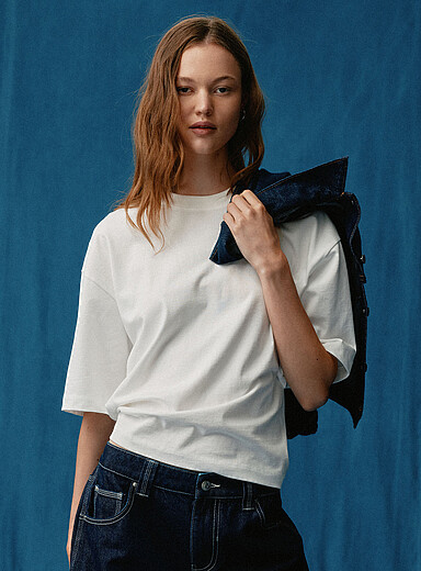 Twik: Le t-shirt carr&eacute; ample uni coton bio Blanc pour femme