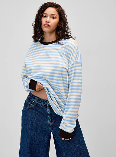 Contrasting trim loose organic cotton T-shirt