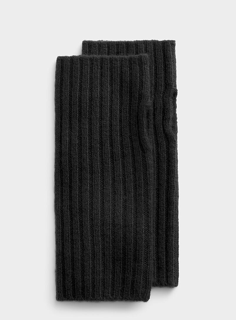 Pure wool solid wrist warmers | Simons | | Simons