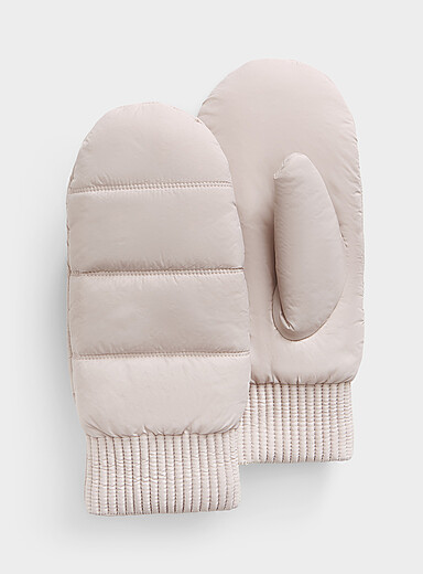 Ultra-light nylon mittens with plush lining
