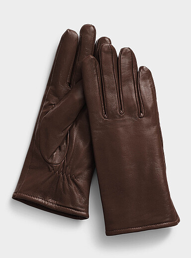 Le gant cuir monochrome